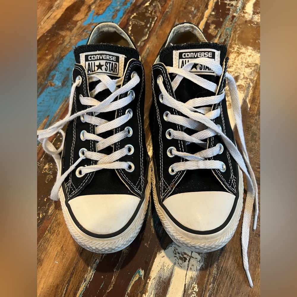 Converse chucks women’s classic size 8